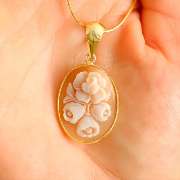 Italian Cameo Shell Flower Pendant Necklace 14k Gold Plated s925 - Picture 6 of 8